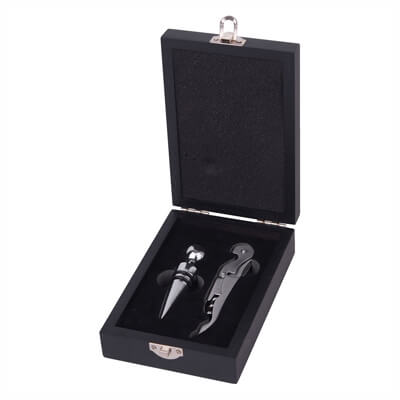 Veneto Wine Gift Set with Wine Opener, Stopper and Black Wooden Case